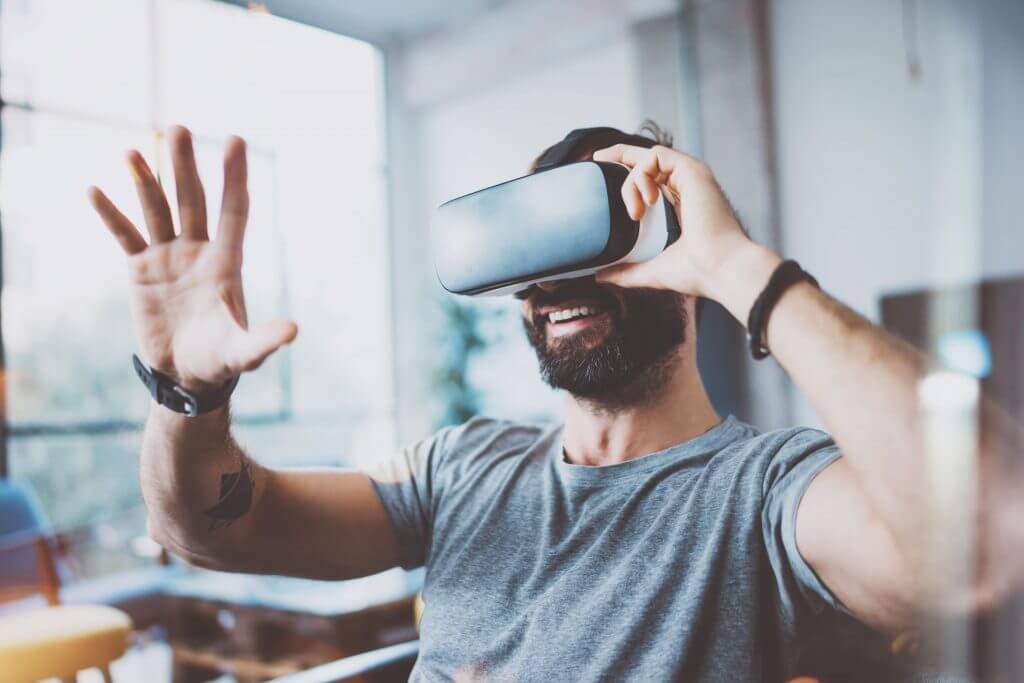 Why Wearable Headsets Are The Biggest Innovation For Consumers